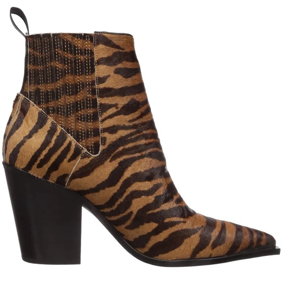 Tiger Print Booties - Picture 1 of 6